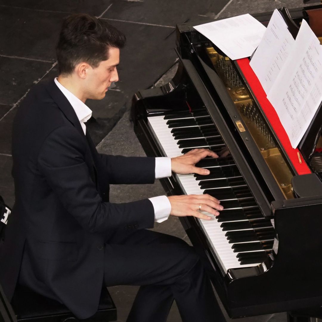 Afbeelding bij Samenzangavond met Arjan Huizer & friends